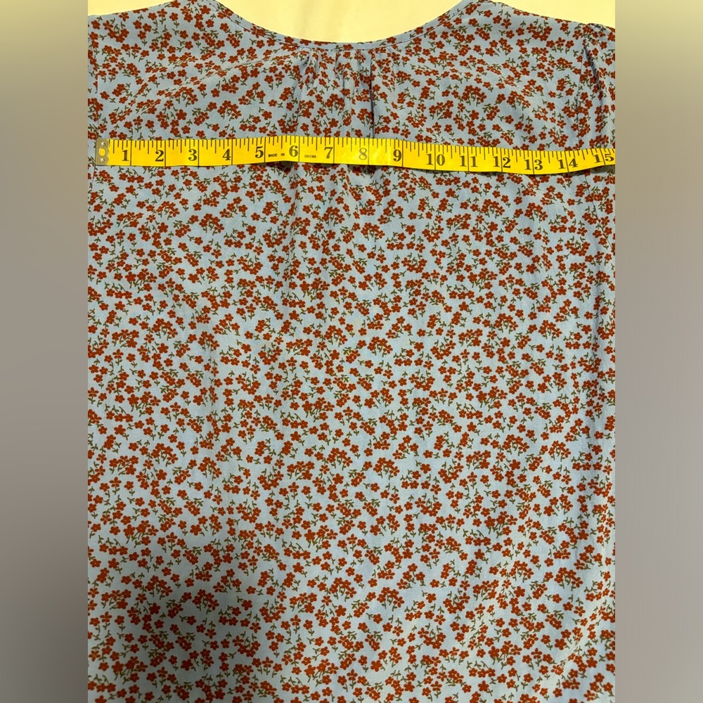 Boden, long sleeve, key hole with button at neck & at wrists, 12 - Picture 12 of 12